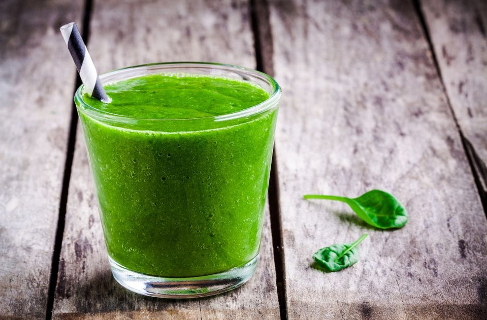 Healthy Green Breakfast Smoothie with Collagen and Whey Protein